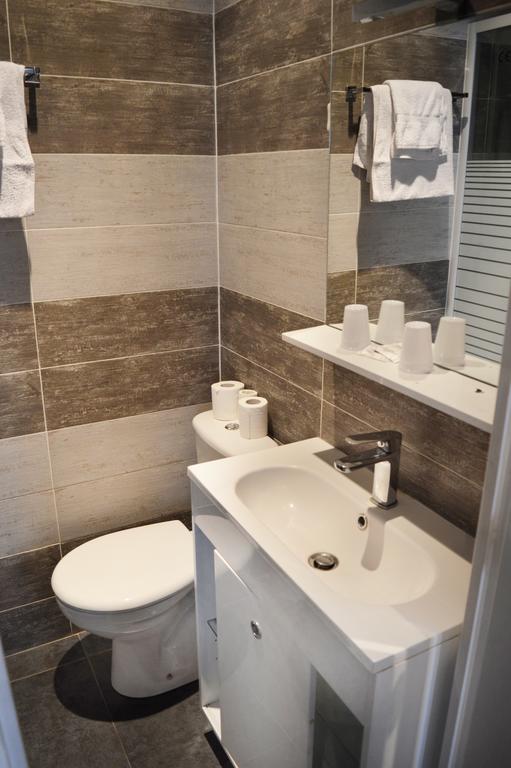 Hotel Moderne Сен-Дени Номер фото