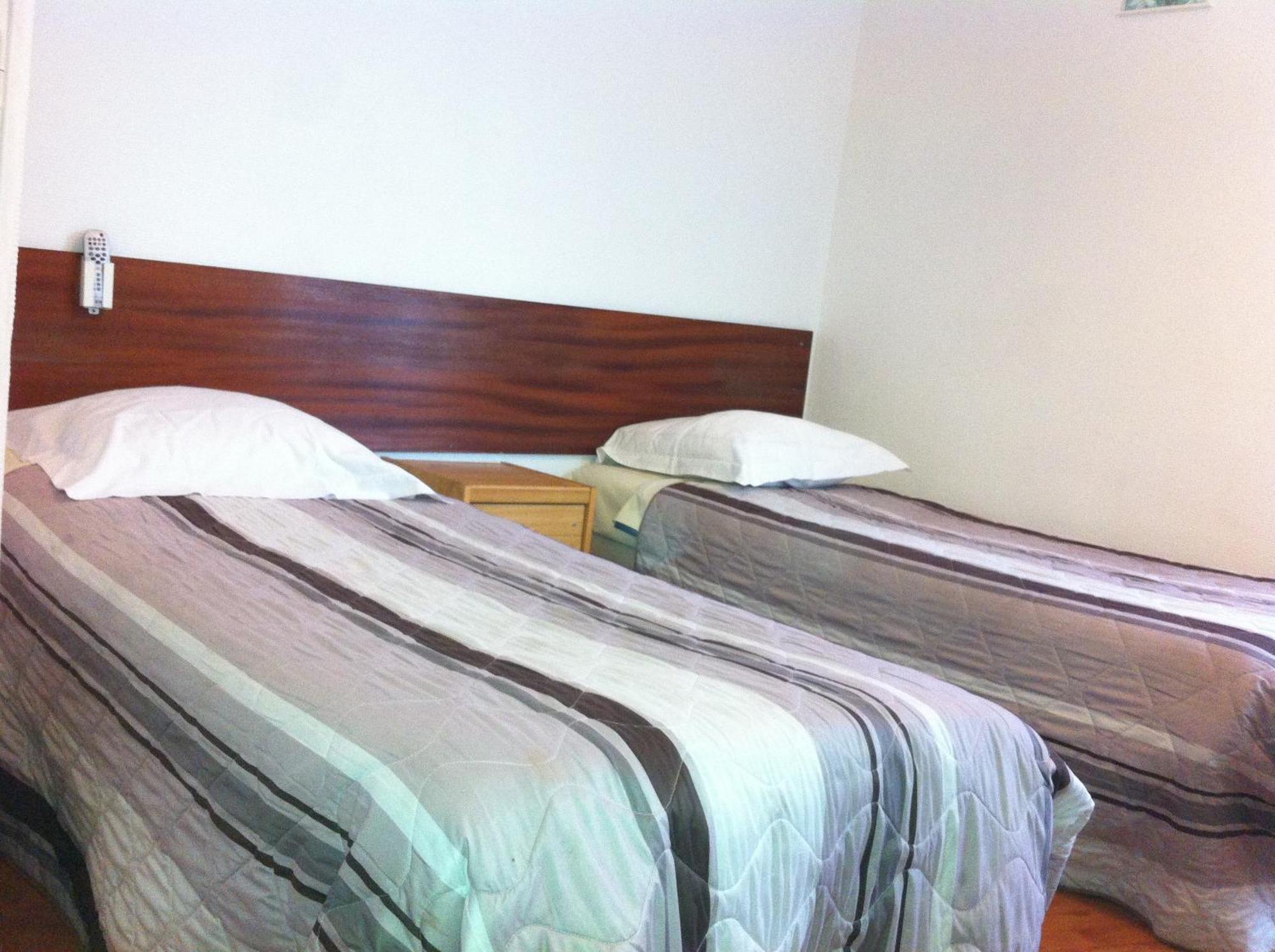 Hotel Moderne Сен-Дени Номер фото